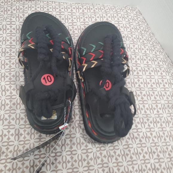 FARMRIO Platform Sandals Size 10. - Picture 8 of 13